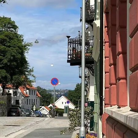 Lolula Homy Apartment *